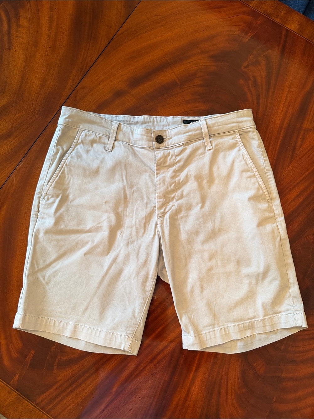 AG Adriano Goldschmied Wanderer Slim Trouser Shorts Beige 32R